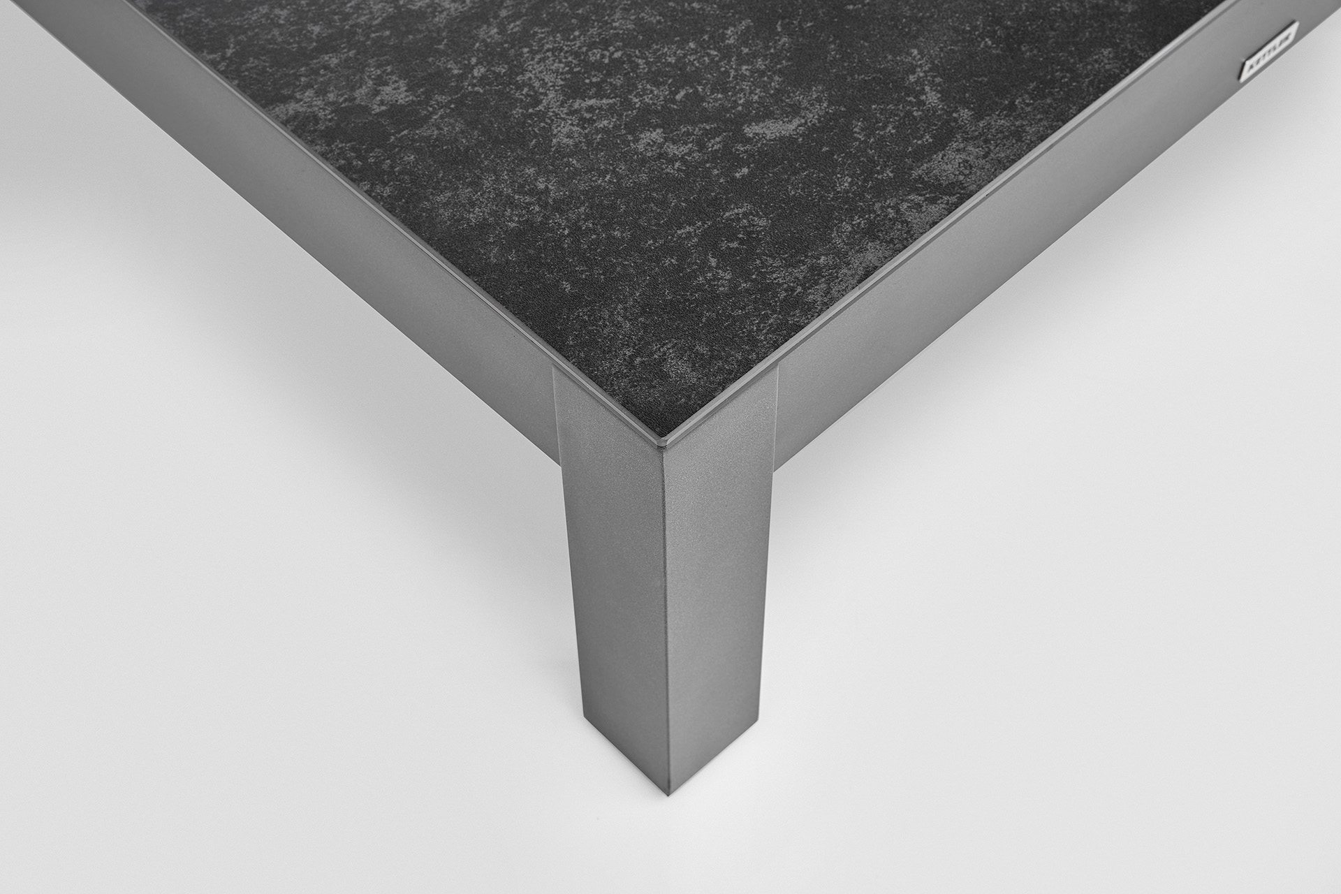 Kettler Comfort Loungetisch 95x95x33cm anthrazit matt Keramik-Glas